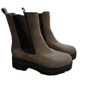 Mia Lenia New Charcoal Chunky Bootie Woman’s 8